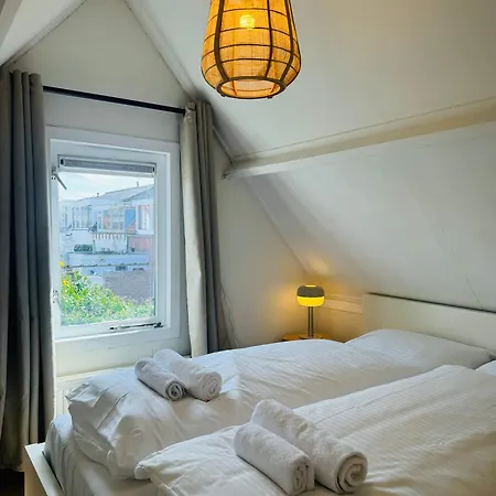Hello - Tiny House Julianastraat 12 * 노르트베이크