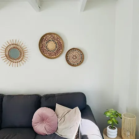 Hello - Tiny House Julianastraat 12